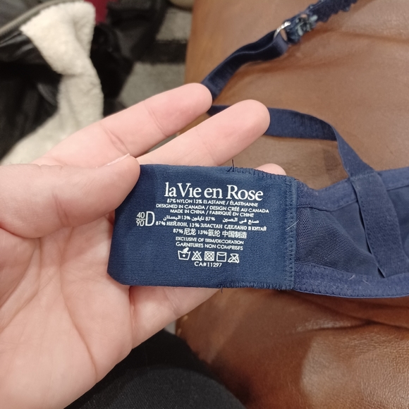 Bra - Picture 3 of 3